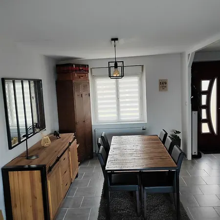 La Maison Des Noyers Parigné-lʼÉvêque